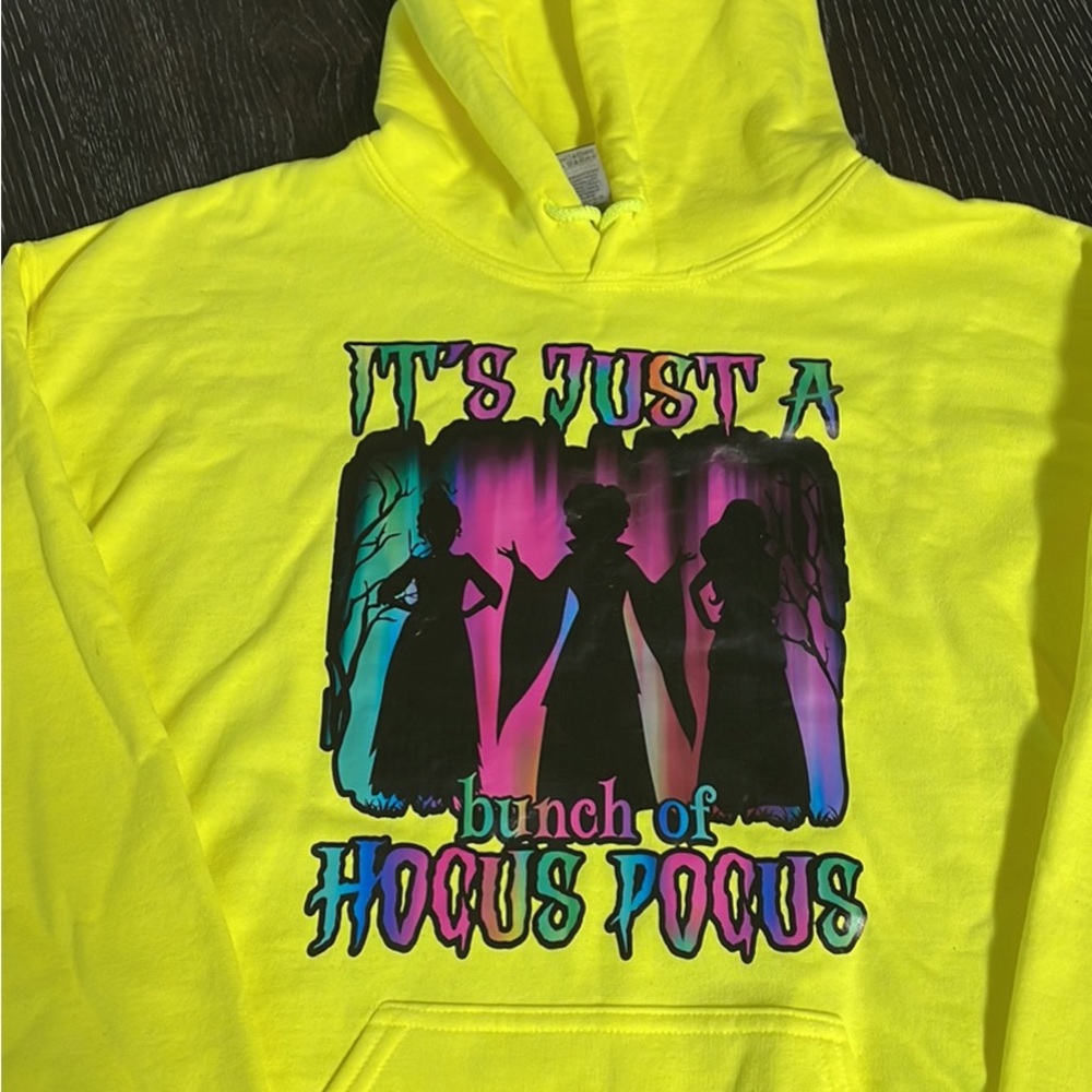 Brand new hilighter yellow pullover hoody with hocus pocus size medium